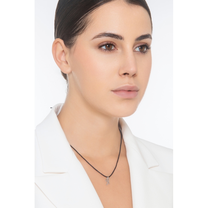 Pendentif initiale H en italique en or blanc 18 carats