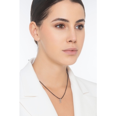 Pendentif initiale H en italique en or blanc 18 carats