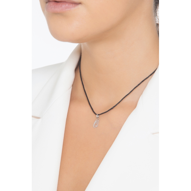  Pendentif avec la lettre Q en or blanc 18k 