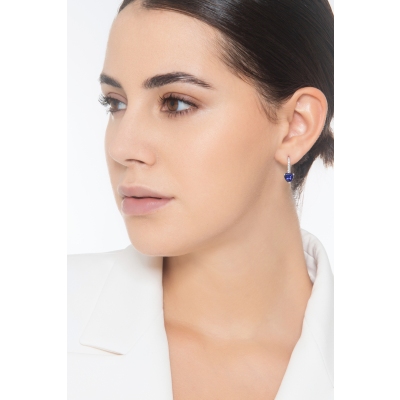 Boucles d'oreilles en or blanc 18k avec saphir bleu taille cœur 