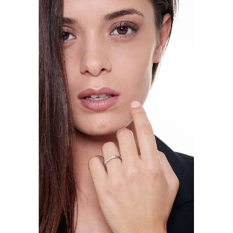 Demi alliance 7 diamants 0.15 ct en or blanc 18k 