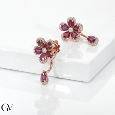 Boucles d’oreilles fleur or rose 18k avec rubis poire et diamants