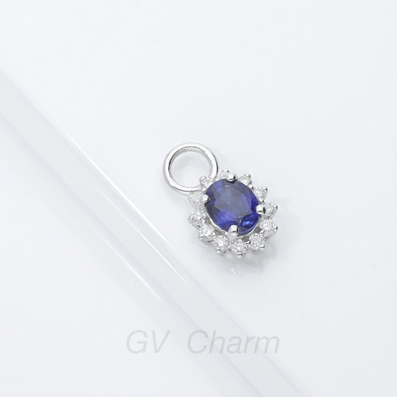  Charm en or blanc 18 carats avec saphir 