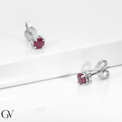 Boucles d'oreilles en or blanc 18 carats rubis 2