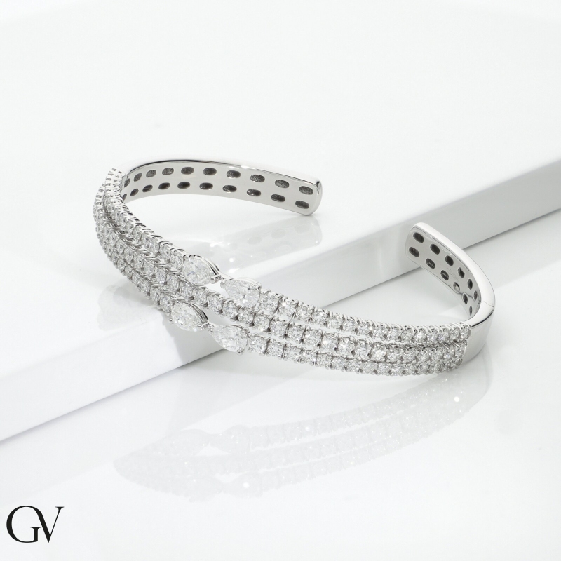 Bracelet rigide en or blanc 18k avec diamants