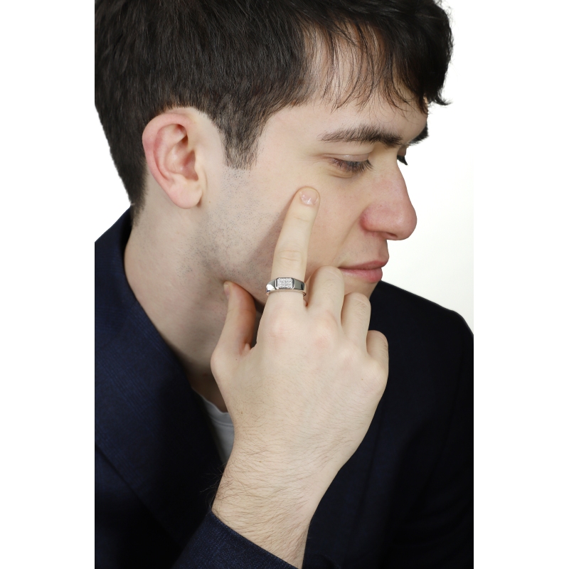 Bague pour homme en or blanc 18 ct avec pavé de diamants rectangulaire