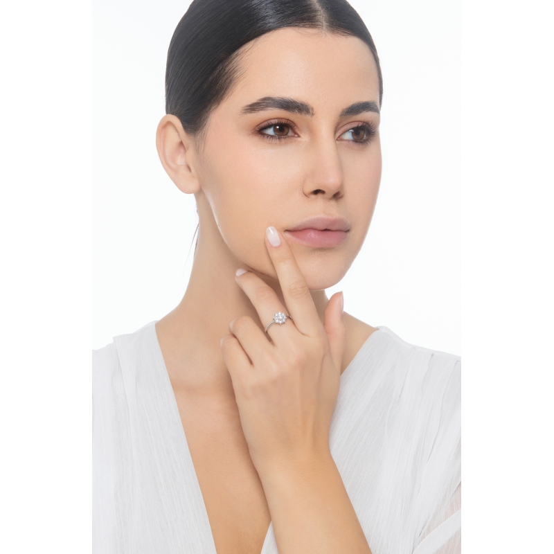 Bague halo en forme de fleur CT0.20