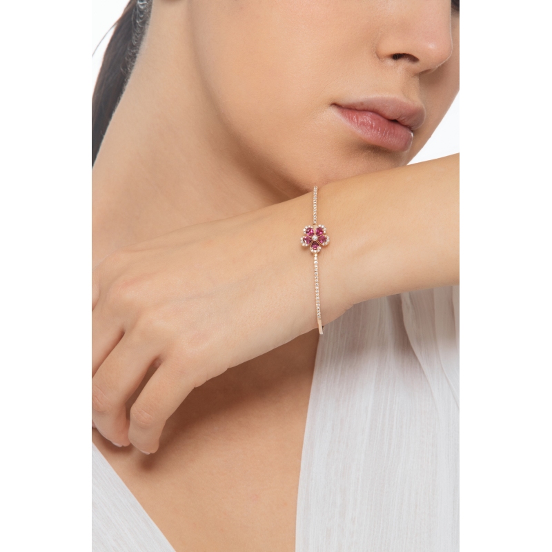 Bracelet fleur en or rose avec rubis et diamants
