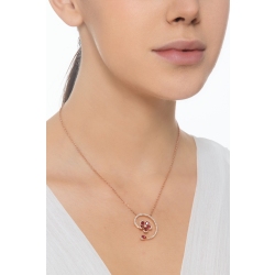 Collier en or rose 18k avec fleur en rubis 2