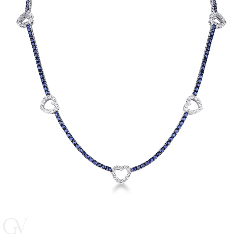 Collier tennis en or blanc 18k avec saphirs bleus et cœurs