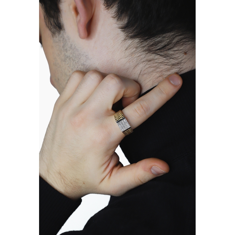 Bague en or jaune et blanc 18k avec pavé de diamants