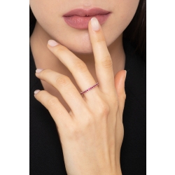 Bague Eternity à griffes en or blanc 18 ct sertie de rubis 2