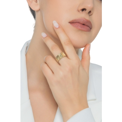 Bague en or jaune 18k 