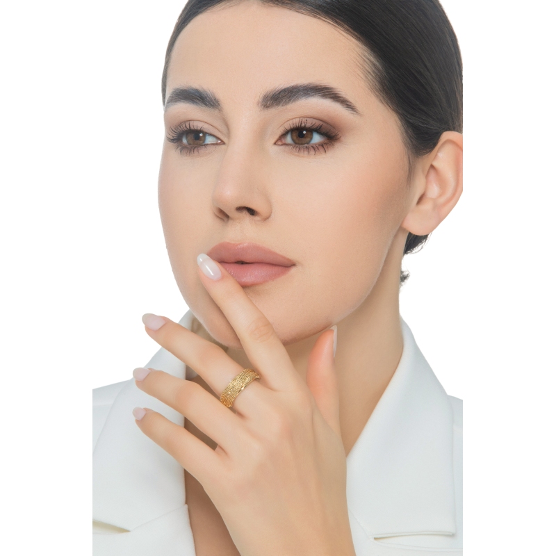 Bague design en or jaune 18 carats