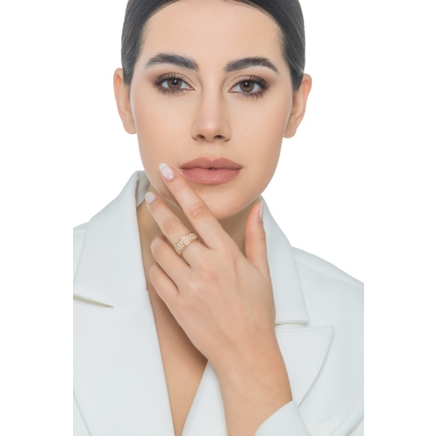 Bague bandeau en or rose 18 carats sertie de diamants