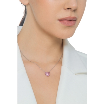 Collier en or blanc 18 carats avec cœur saphirs roses