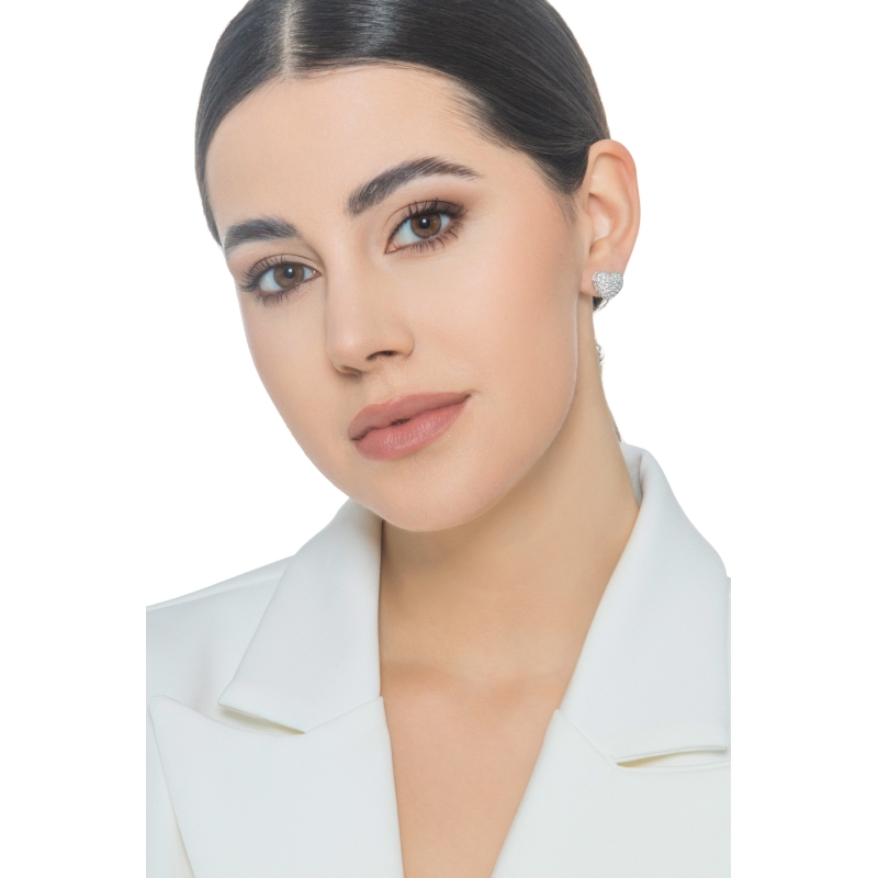 Boucles d'oreilles en or blanc 18 carats cœur bombé diamants 