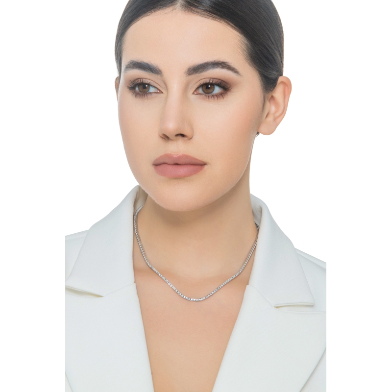 Collier ras-du-cou tennis en or blanc 18k avec diamants