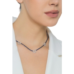 Collier tennis en or blanc 18k avec saphirs bleus et cœurs 2