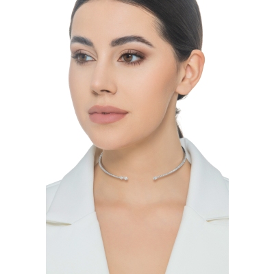 Collier ras du cou choker en or blanc 18k avec diamants
