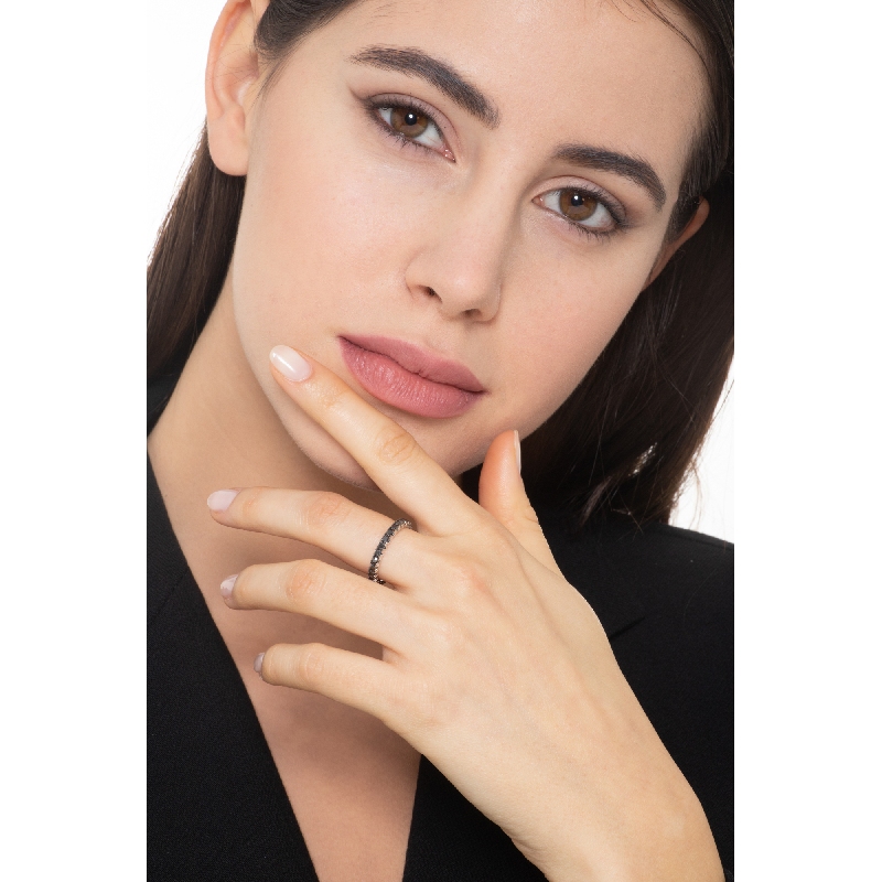 Bague éternité Diamants noirs or blanc 18 carats