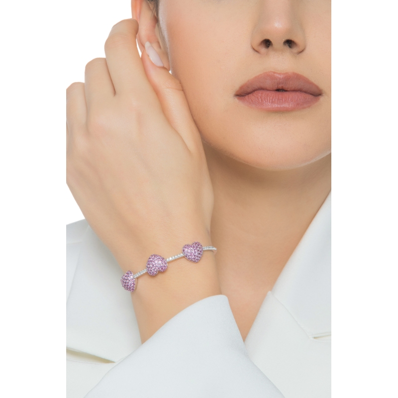 Bracelet en or blanc et diamants avec saphirs roses