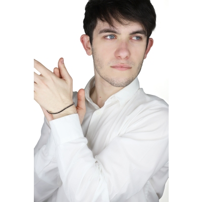 Bracelet tennis en or blanc 18 carats avec diamants noirs sur or bruni