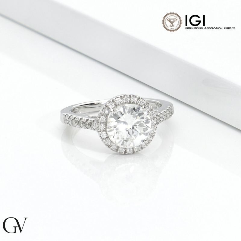 Bague solitaire avec diamant central GIA 2.00 ct en or blanc 18K
