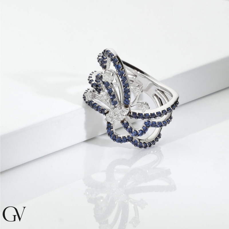 Bague papillon en or blanc 18k saphirs bleus et diamants