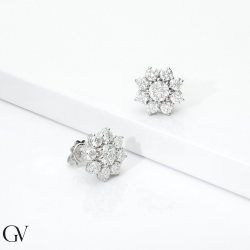 Boucles d’oreilles pour femme à fleur en or blanc avec diamants