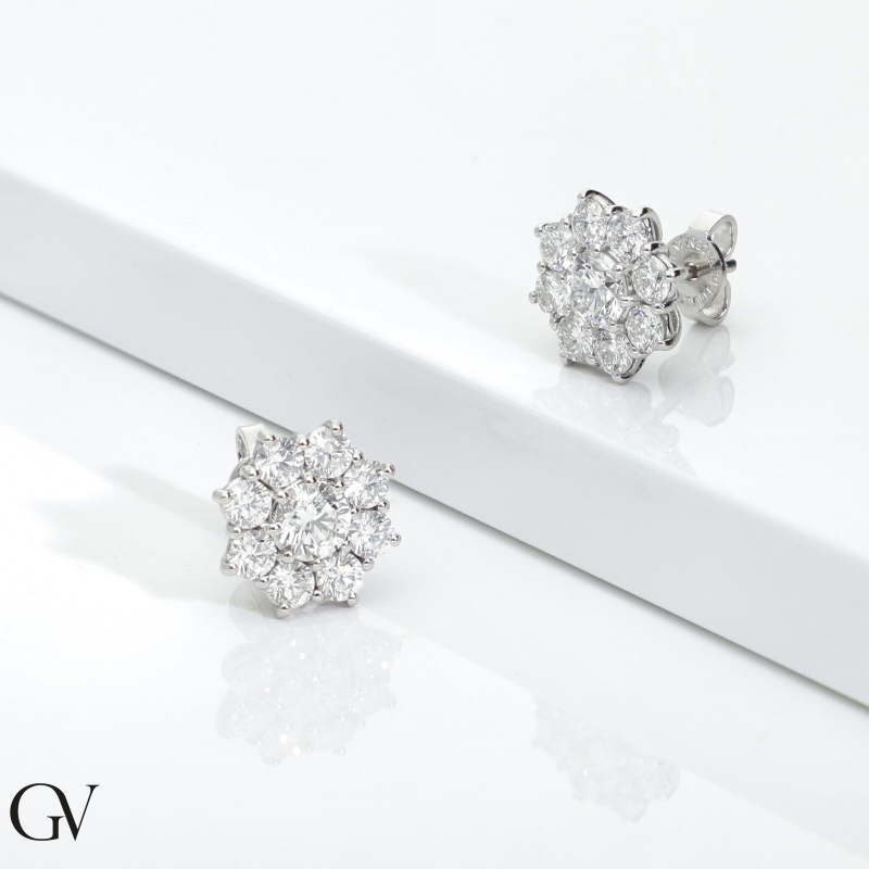 Boucles d'oreilles Fleur en Or Blanc 18k avec Diamants Brillants