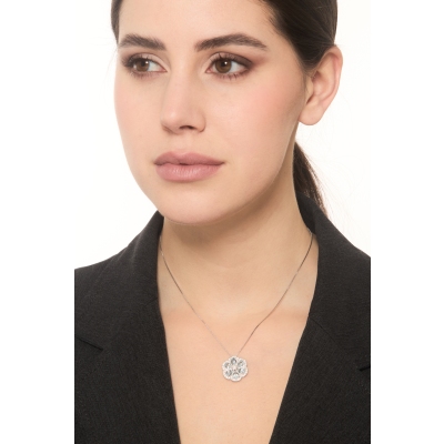 Collier or blanc 18k avec pendentif fleur aquamarines