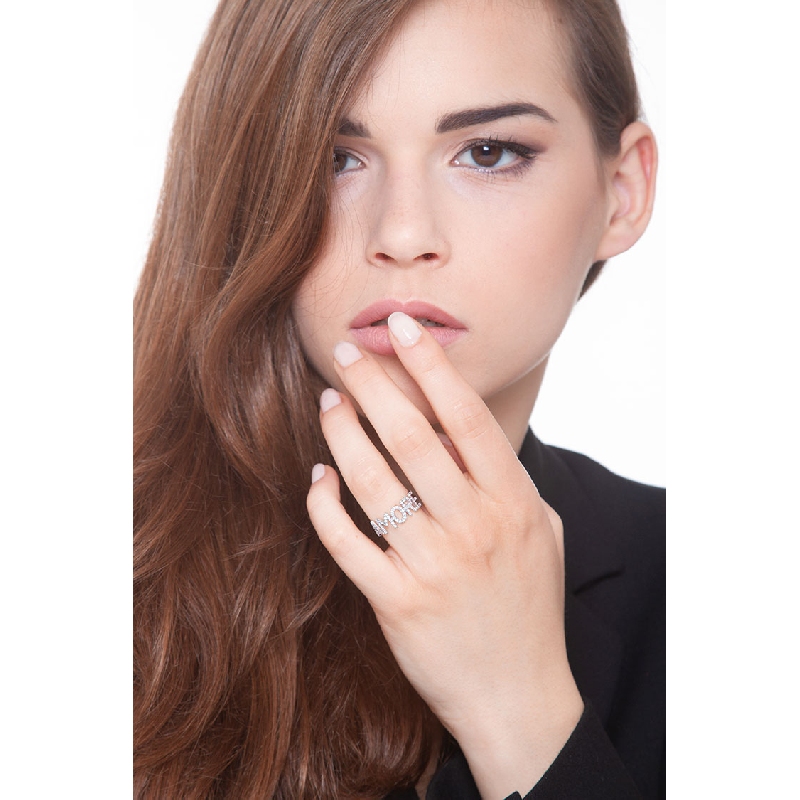 Bague personnalisée AMORE en diamants et or blanc