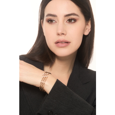 Bracelet rigide en or rose 18kt avec diamants 