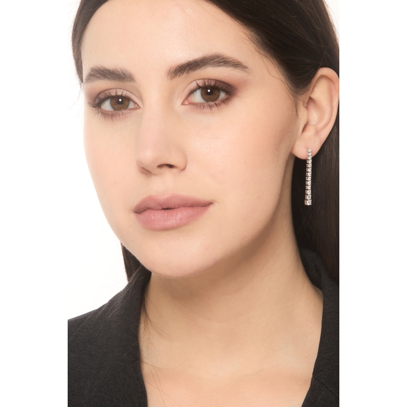 Boucles d’oreilles tennis en or blanc 18k à design dégradé 1,55 ct