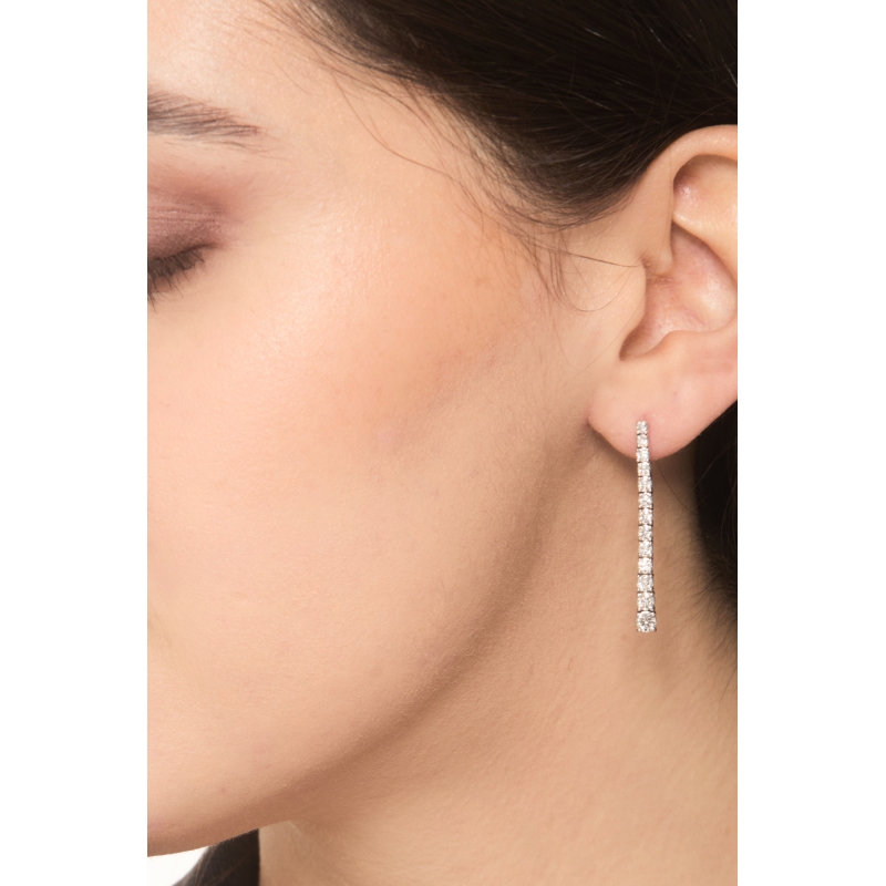 Boucles d’oreilles tennis en or blanc 18k à design dégradé 1,55 ct