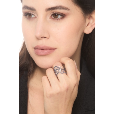Bague papillon en or blanc 18k saphirs bleus et diamants
