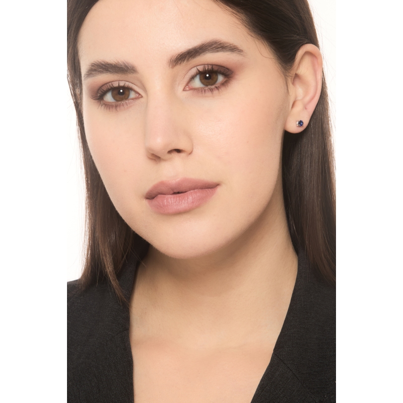 Boucles d'oreilles avec saphirs bleus
