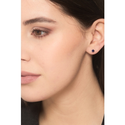 Boucles d'oreilles avec saphirs bleus