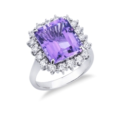 Bague avec améthyste rectangulaire et diamants brillants