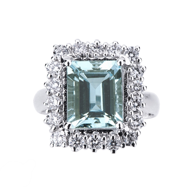 Bague halo en or blanc 18k avec aquamarine et diamants