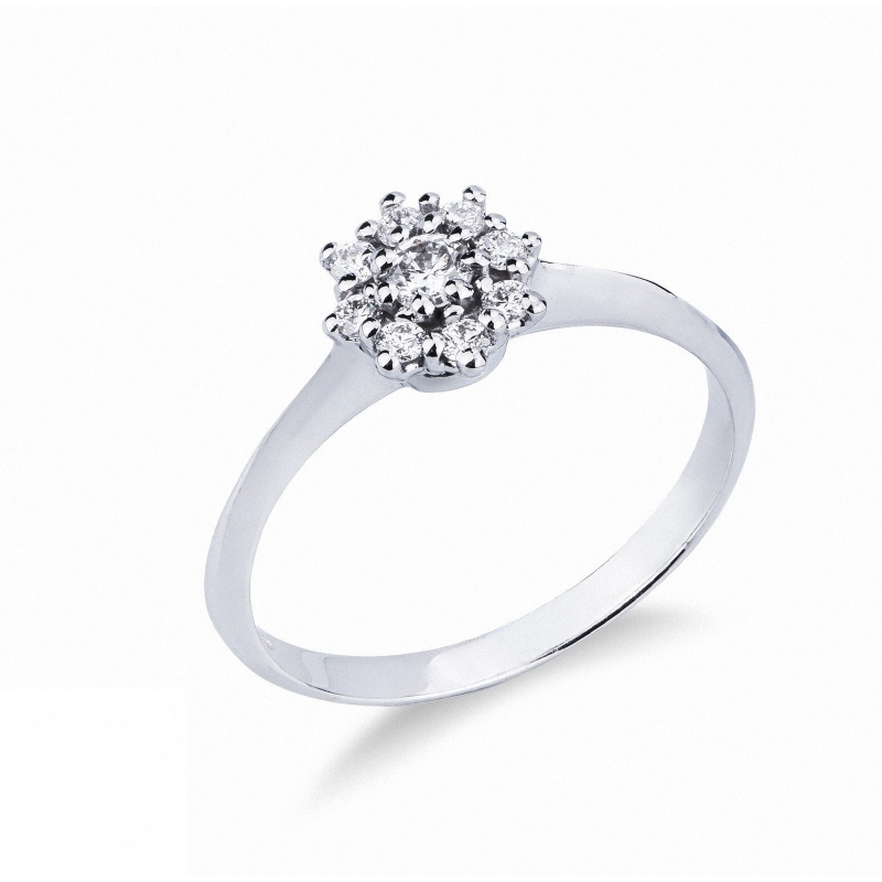 Bague en or blanc 18 carats avec diamants fleur