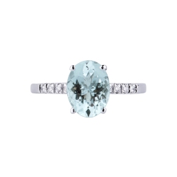 Bague en or blanc 18k avec une aquamarine  2