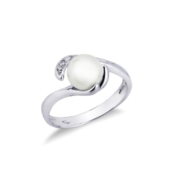 Bague contrarié en or blanc 18k avec perle et diamants