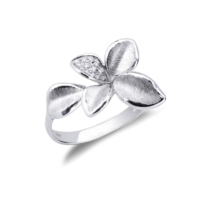 Bague ouverte Fleur en or blanc 18k avec pétale en diamants