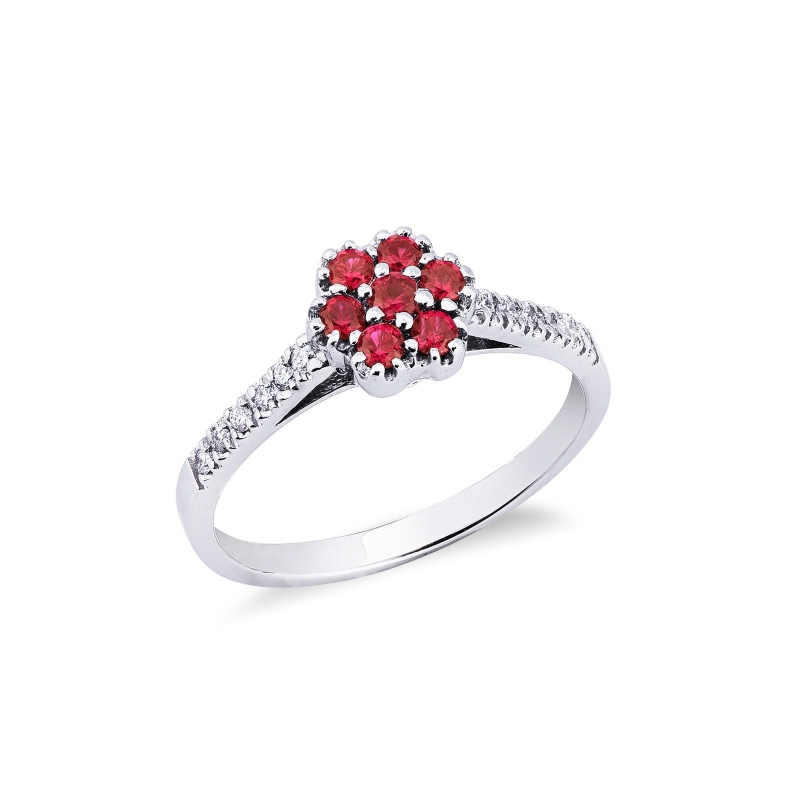 Bague en or blanc 18k avec diamants et rubis 