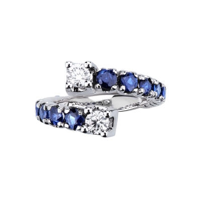 Bague toi et moi or blanc 18 carats avec saphirs bleus et diamants 