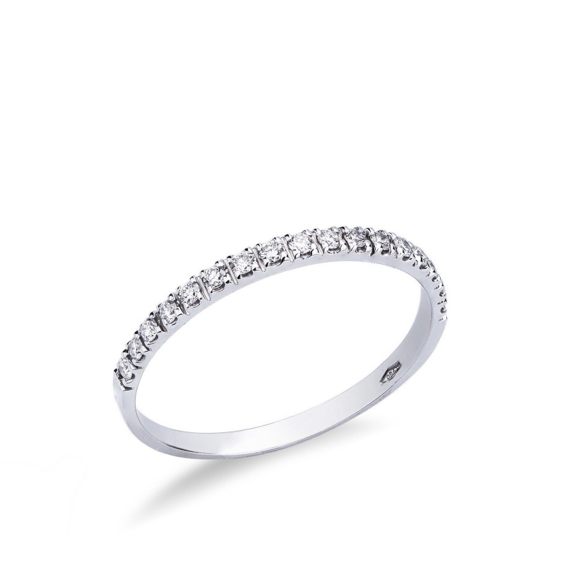 Bague alliance en or blanc 18k avec diamants