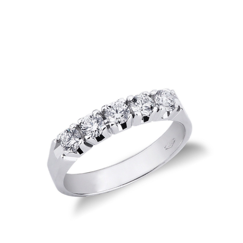 Demi alliance en or blanc 18k avec 5 diamants 0.60 ct