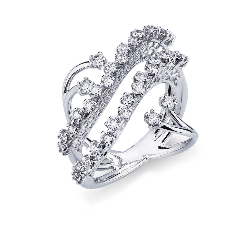 Bague croisée en or blanc 18 carats avec diamants 